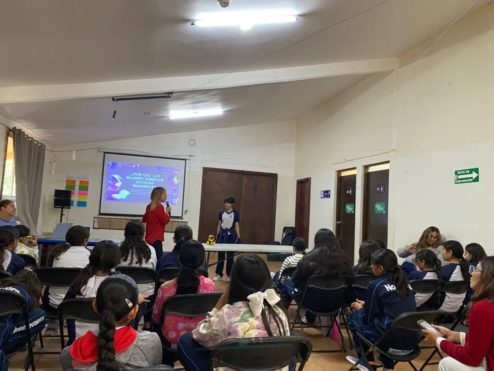fomenta vocaciones científicas en niñas